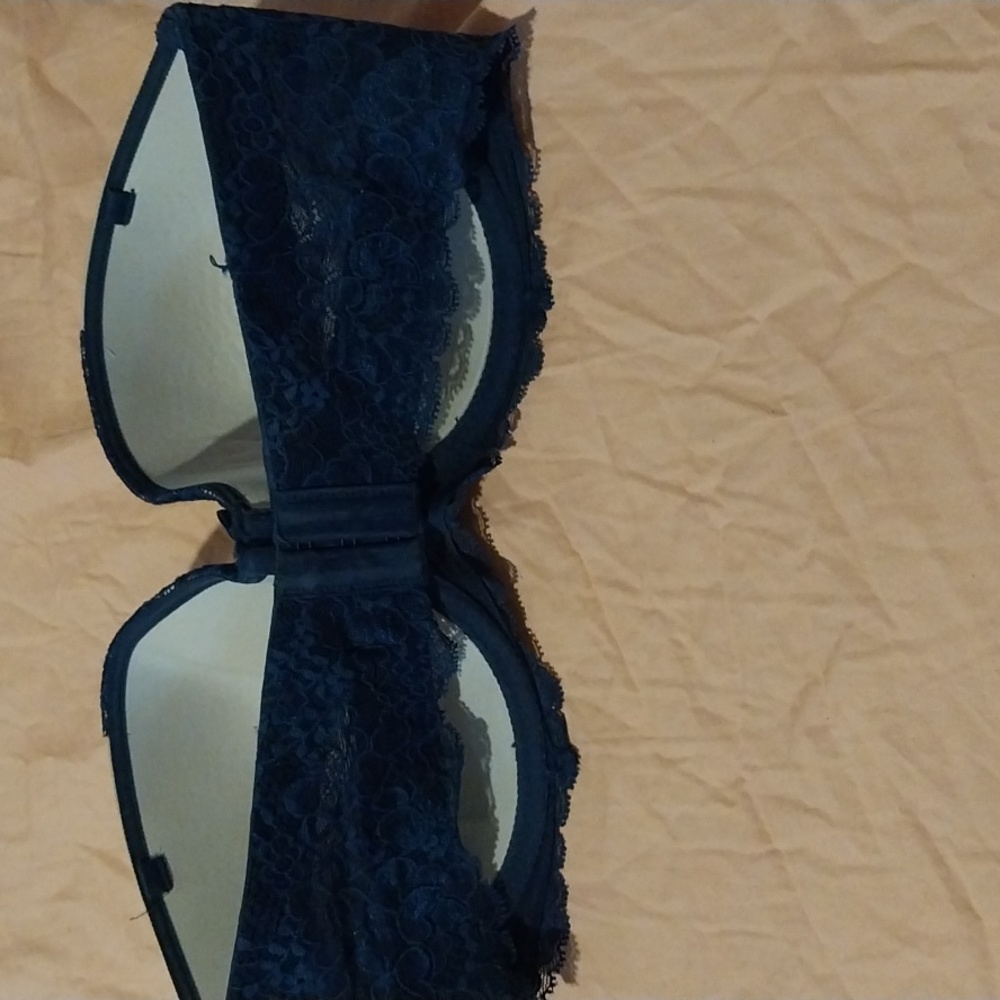 Bra - Picture 2 of 3